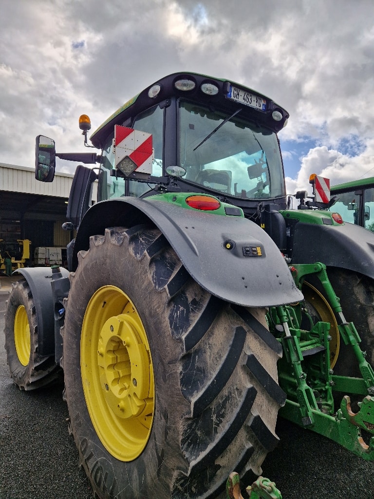 Tracteur JOHN DEERE 6250R - photo slide 5