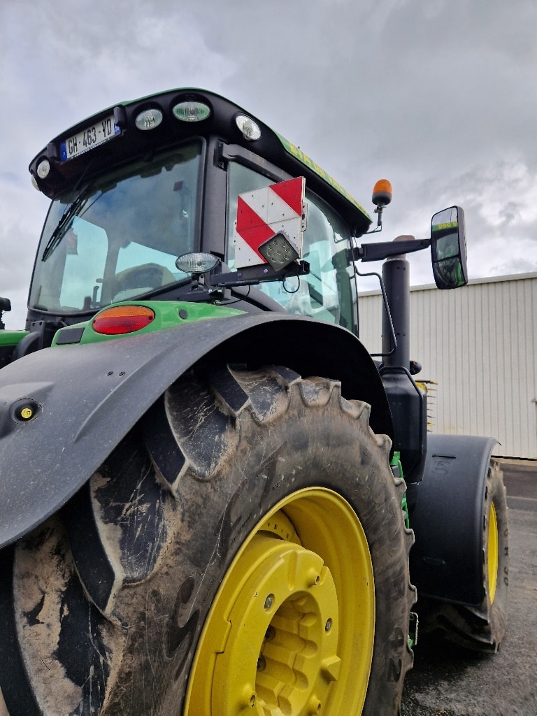Tracteur JOHN DEERE 6250R - photo slide 6