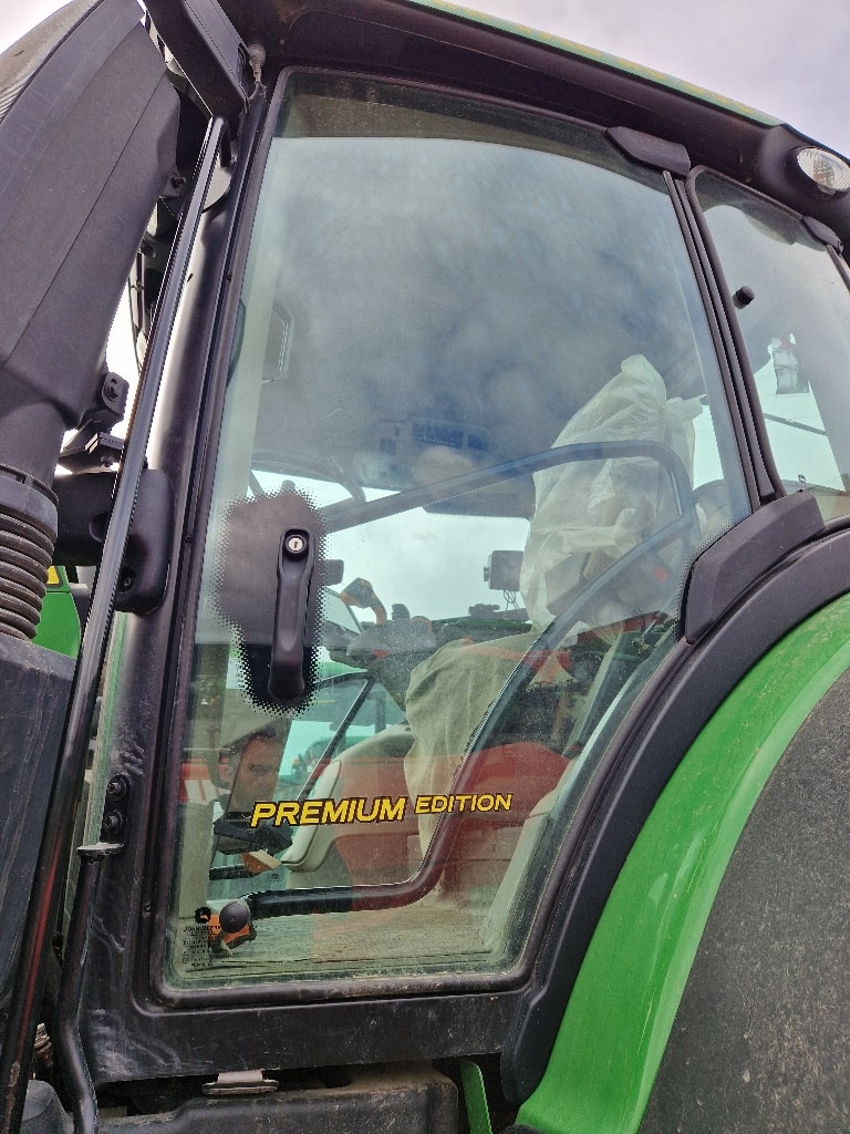 Tracteur JOHN DEERE 6250R - photo slide 8