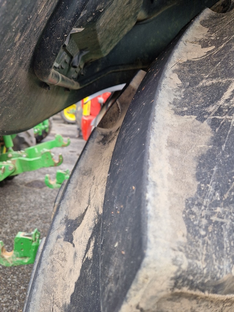 Tracteur JOHN DEERE 6250R - photo slide 9