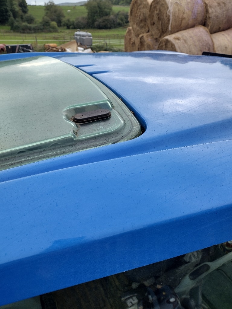Tracteur chargeur NEW HOLLAND T 5.110 - photo slide 10