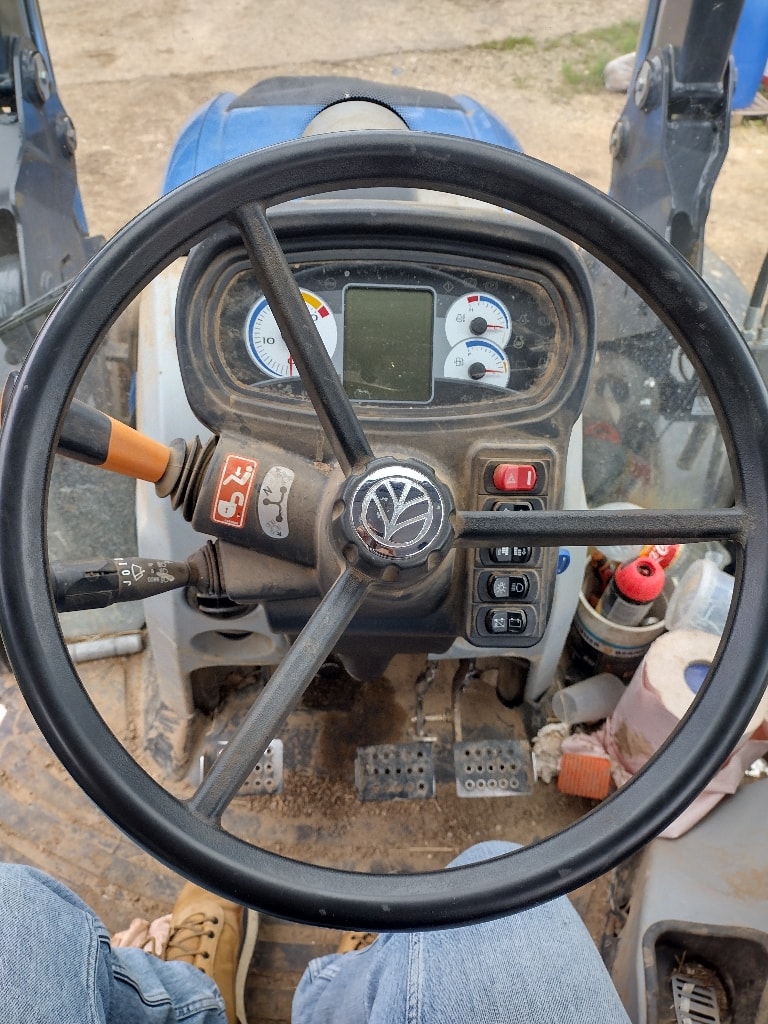 Tracteur chargeur NEW HOLLAND T 5.110 - photo slide 5