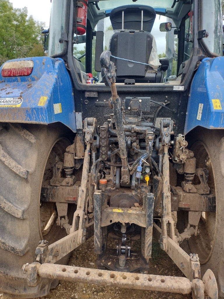 Tracteur chargeur NEW HOLLAND T 5.110 - photo slide 17