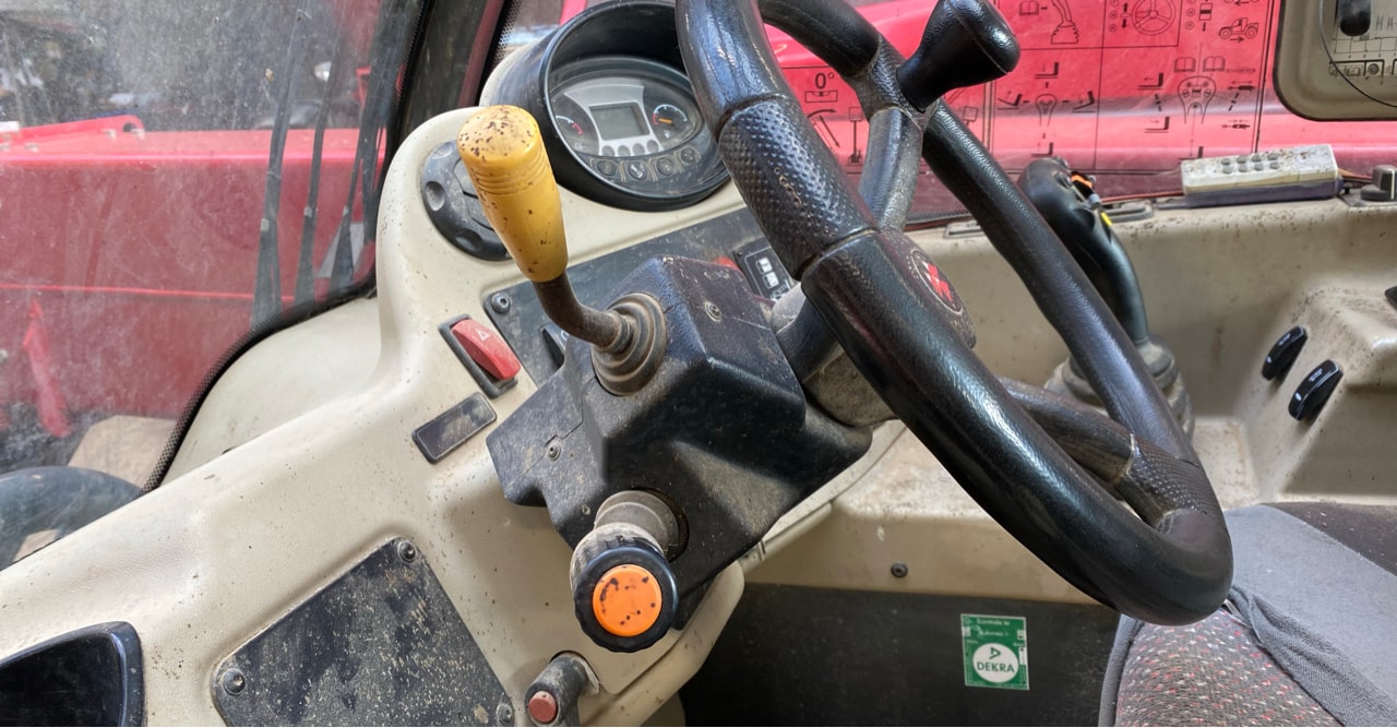 Telescopique MASSEY FERGUSON TH 8043 - photo slide 7