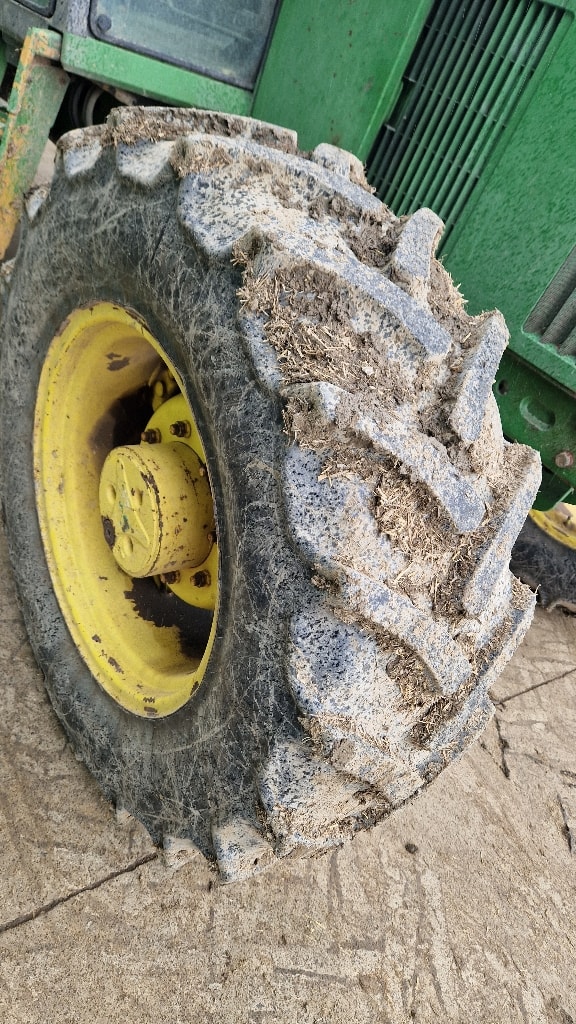 Tracteur JOHN DEERE 6200 - photo slide 10
