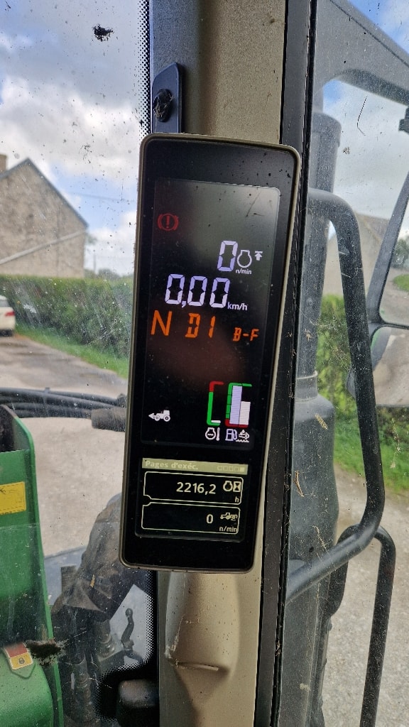 Tracteur JOHN DEERE 6100M - photo slide 2