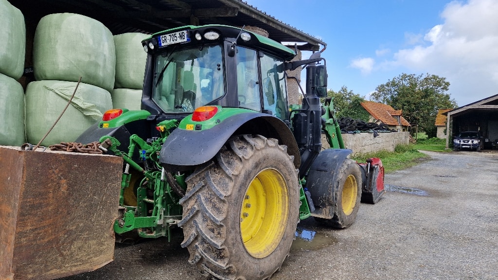Tracteur JOHN DEERE 6100M - photo slide 6