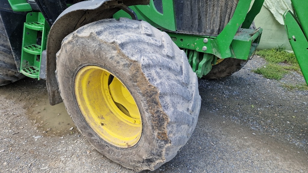 Tracteur JOHN DEERE 6100M - photo slide 9