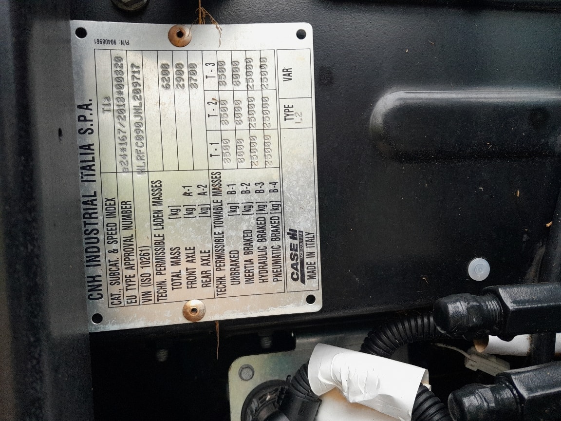 Tracteur chargeur CASE IH Farmall 90c - photo slide 5