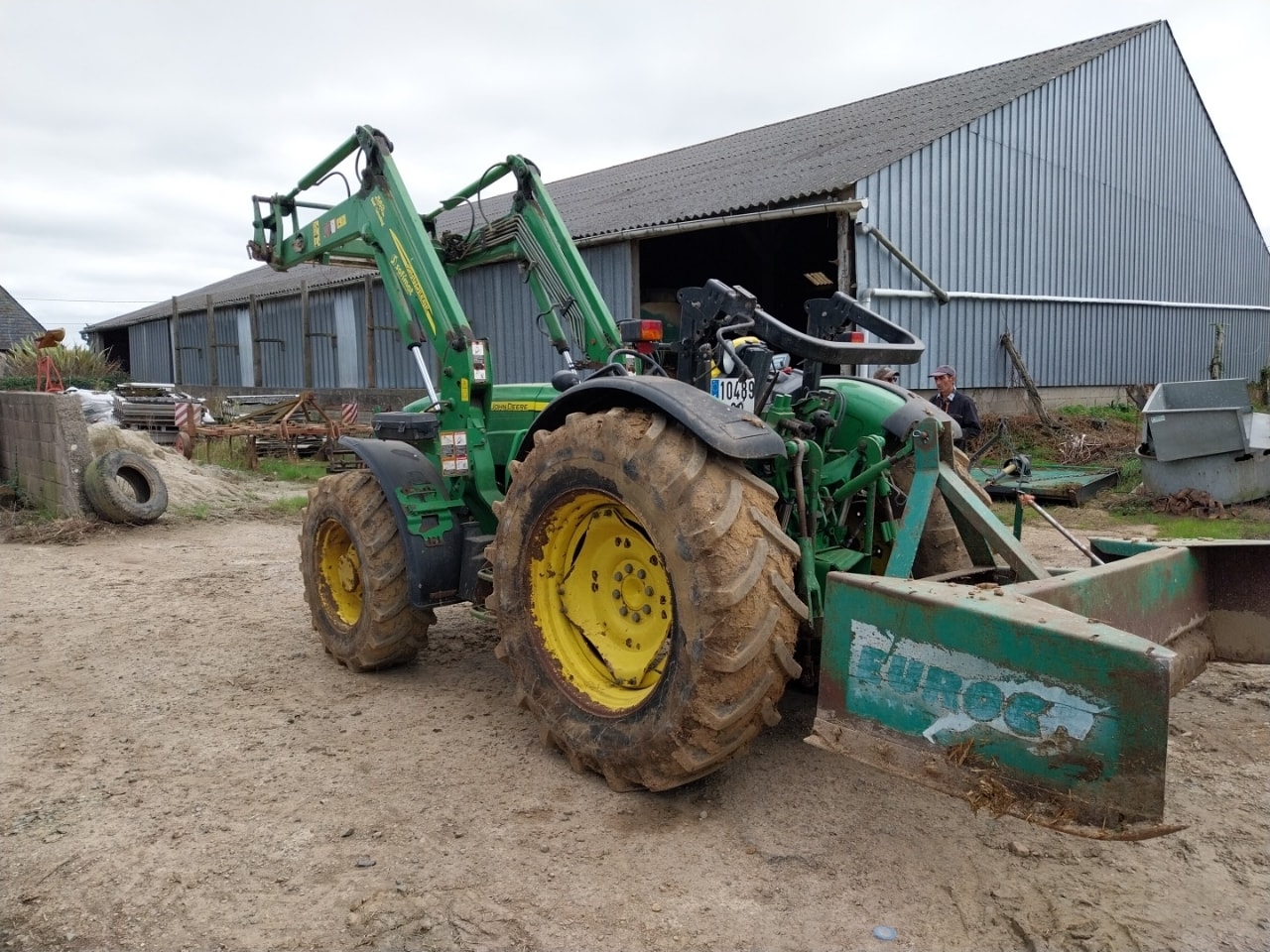 Tracteur chargeur JOHN DEERE 5085M - photo slide 7