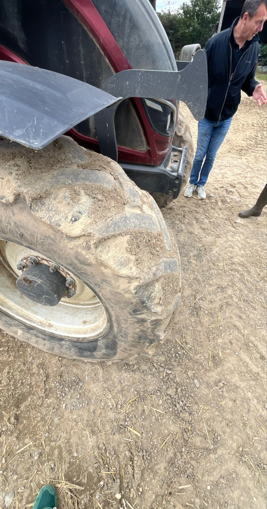 Tracteur chargeur VALTRA N114 - photo slide 9