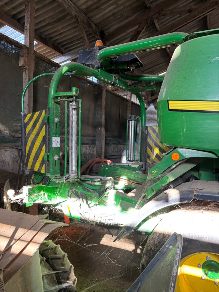 Presse enrubanneuse JOHN DEERE C441R - photo slide 3