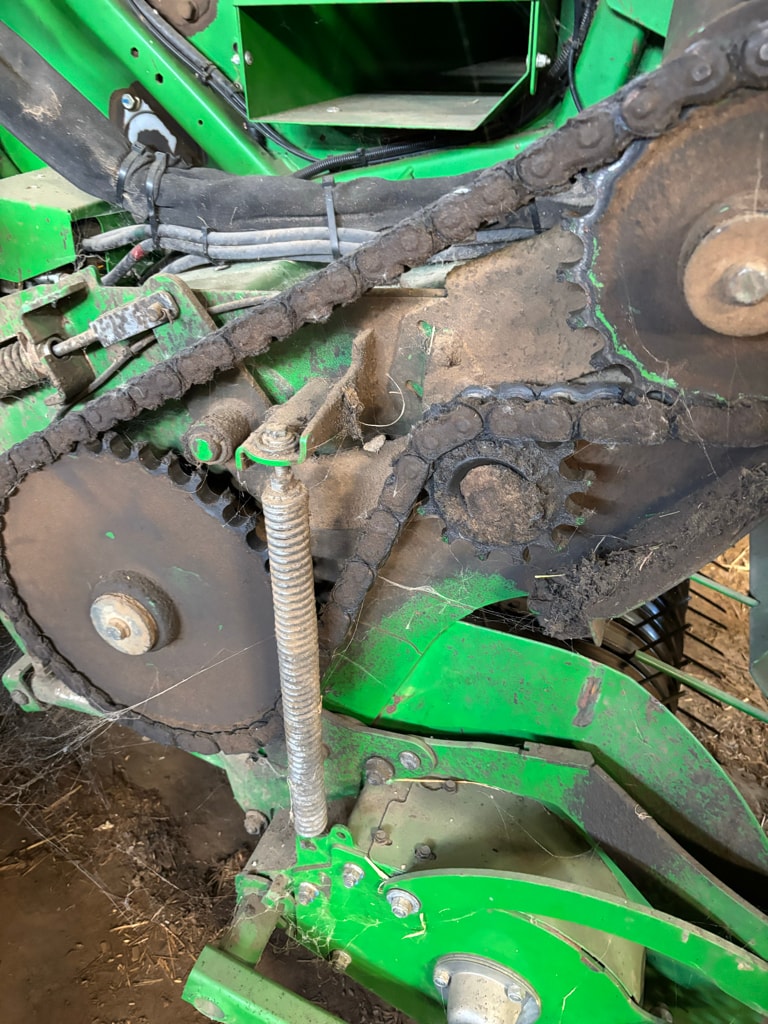 Presse enrubanneuse JOHN DEERE C441R - photo slide 9