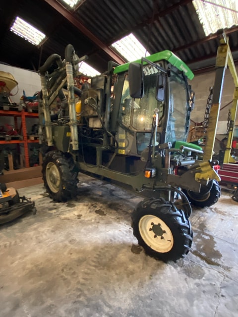 Tracteur enjambeur TECNOMA TPH - photo slide 2