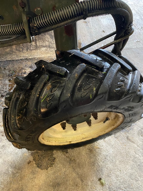 Tracteur enjambeur TECNOMA TPH - photo slide 7