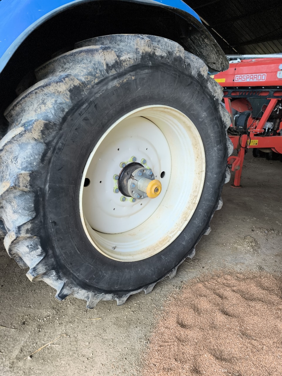 Tracteur NEW HOLLAND T7.245 PC CLASSIC - photo slide 11