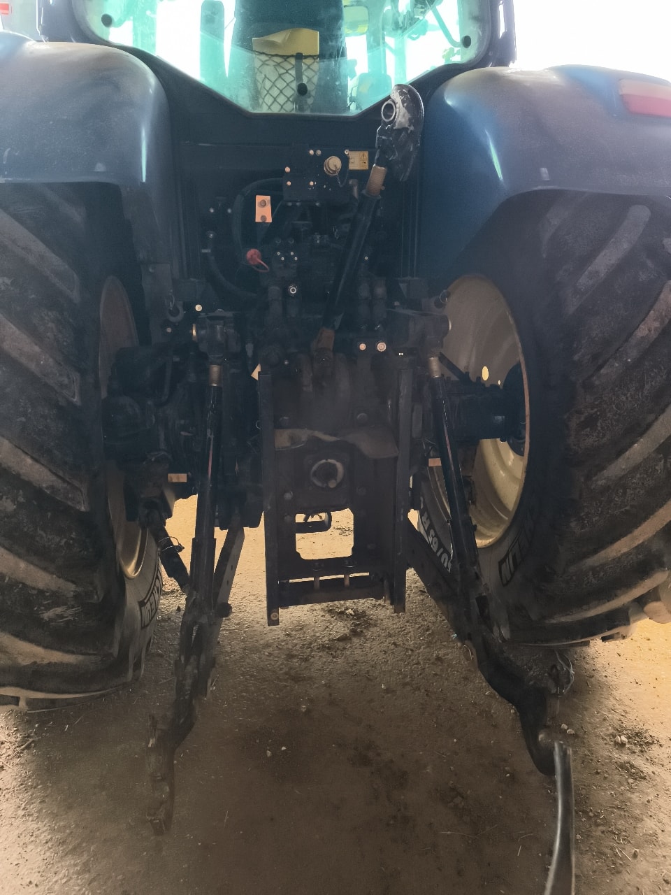 Tracteur NEW HOLLAND T7.245 PC CLASSIC - photo slide 12