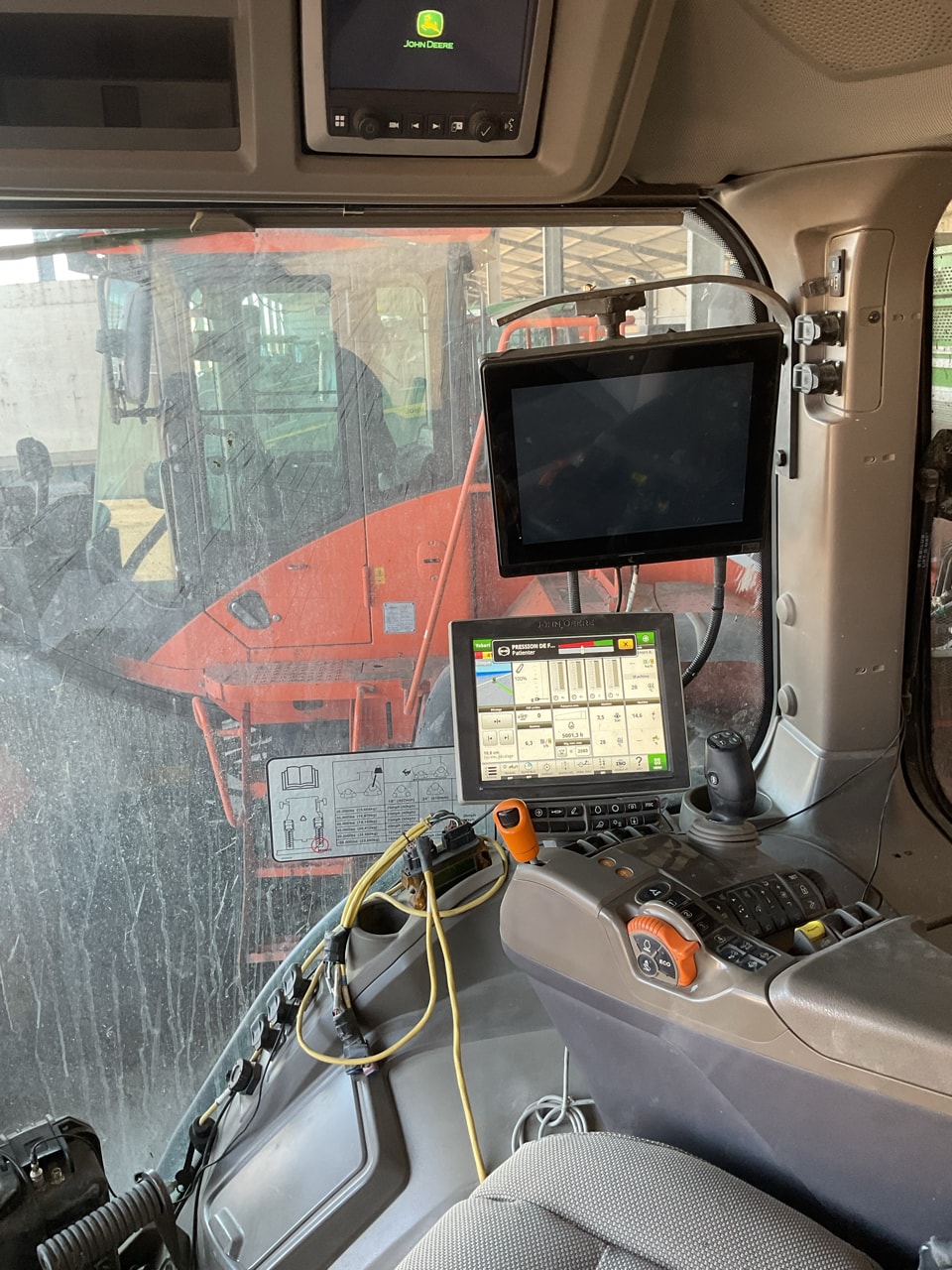 Tracteur JOHN DEERE 8RX 410 - photo slide 13