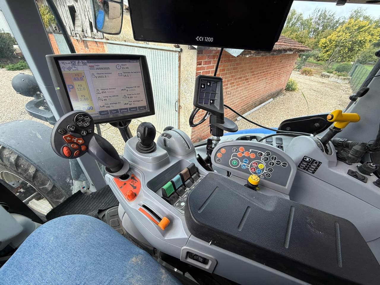 Tracteur NEW HOLLAND T7.190 - photo slide 22