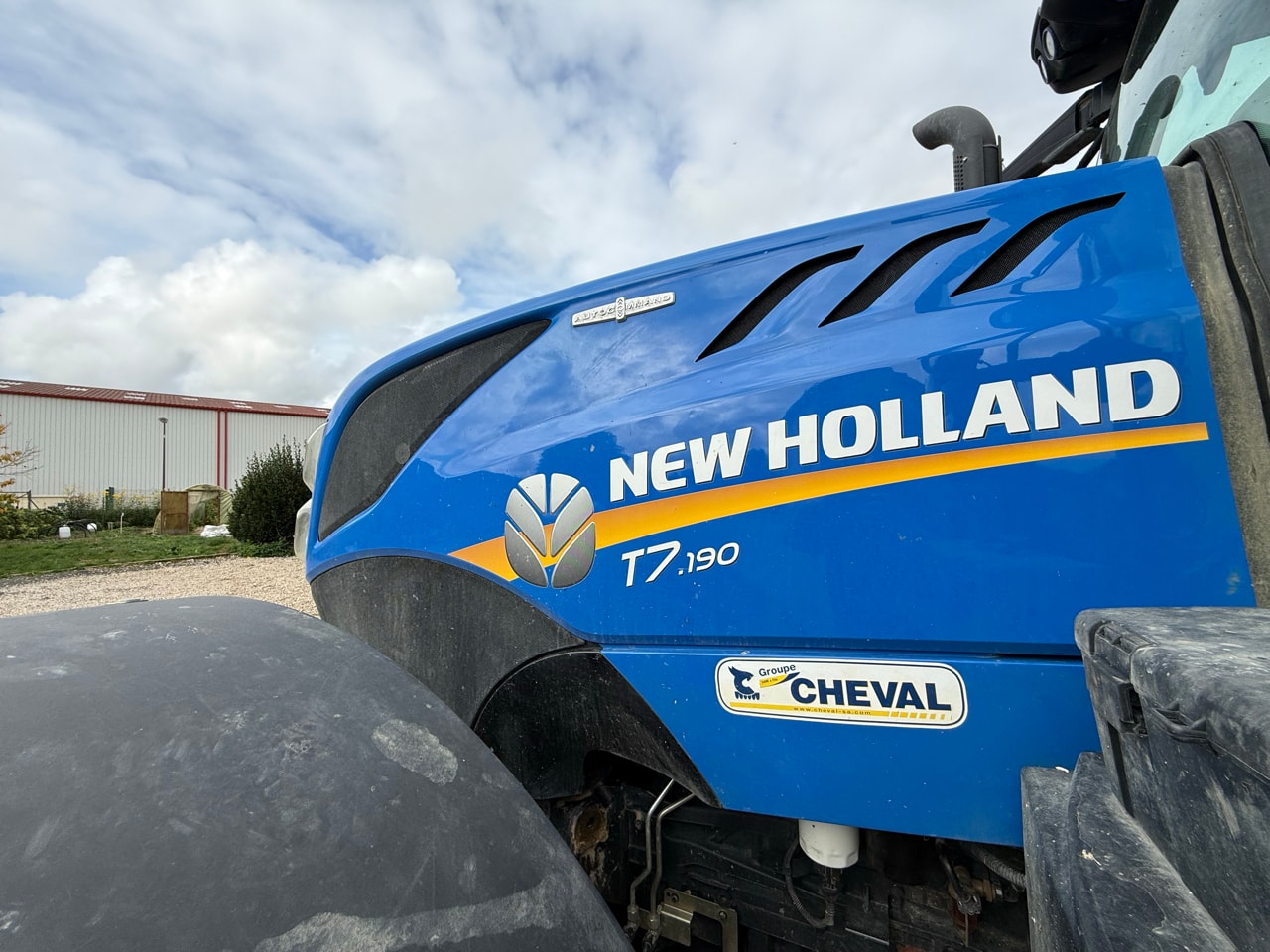 Tracteur NEW HOLLAND T7.190 - photo slide 17