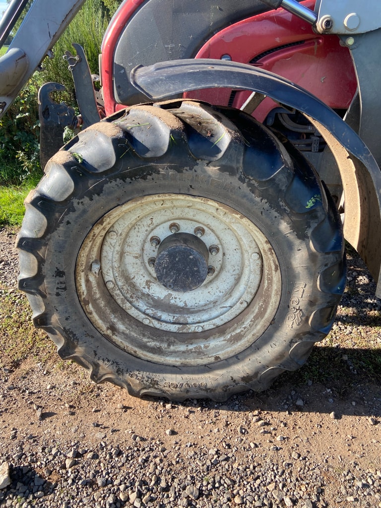 Tracteur chargeur VALTRA N111 - photo slide 5