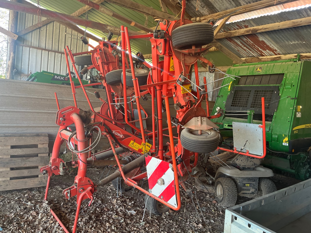 Faneuse KUHN Gf 7902 - photo slide 3
