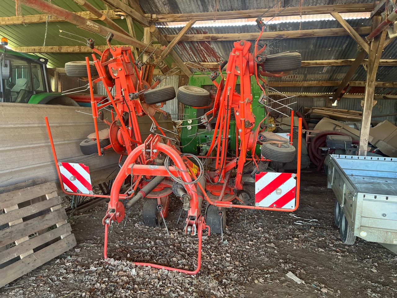 Faneuse KUHN Gf 7902 - photo slide 1