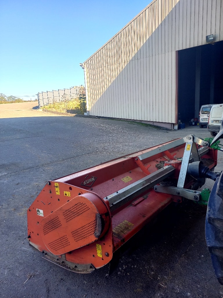 Broyeur KUHN RM 320  - photo slide 3