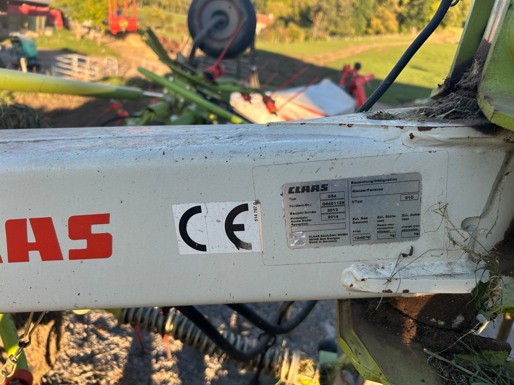 Faneuse CLAAS VOLTO 900 - photo slide 6