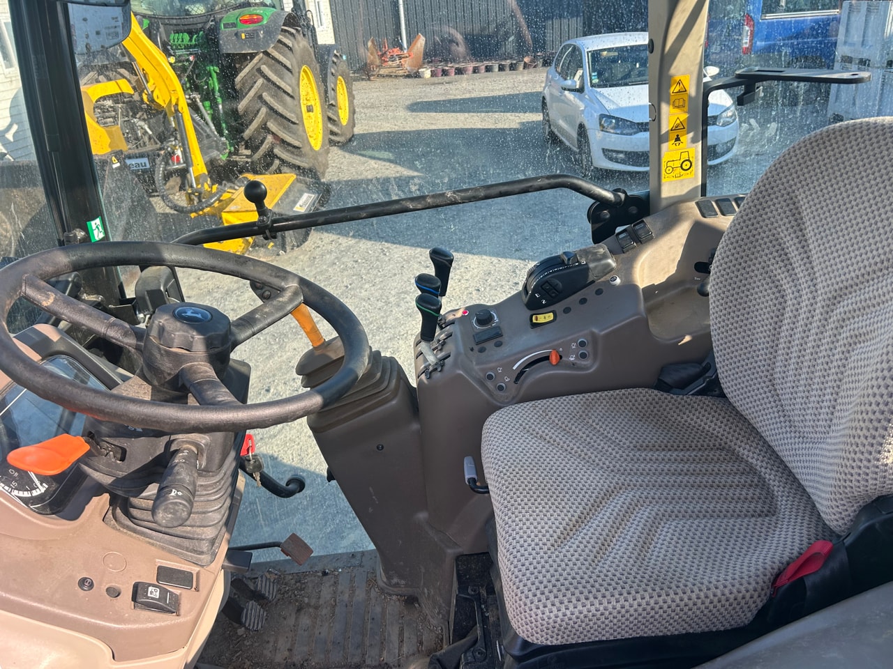 Tracteur fruitier JOHN DEERE 5090 GN - photo slide 8