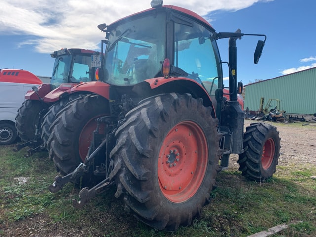 Tracteur KUBOTA M135 GXS-III - photo slide 3