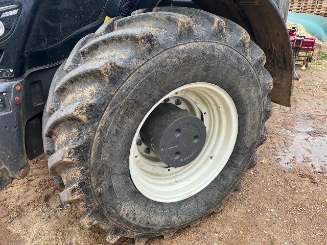 Tracteur VALTRA S354 - photo slide 7