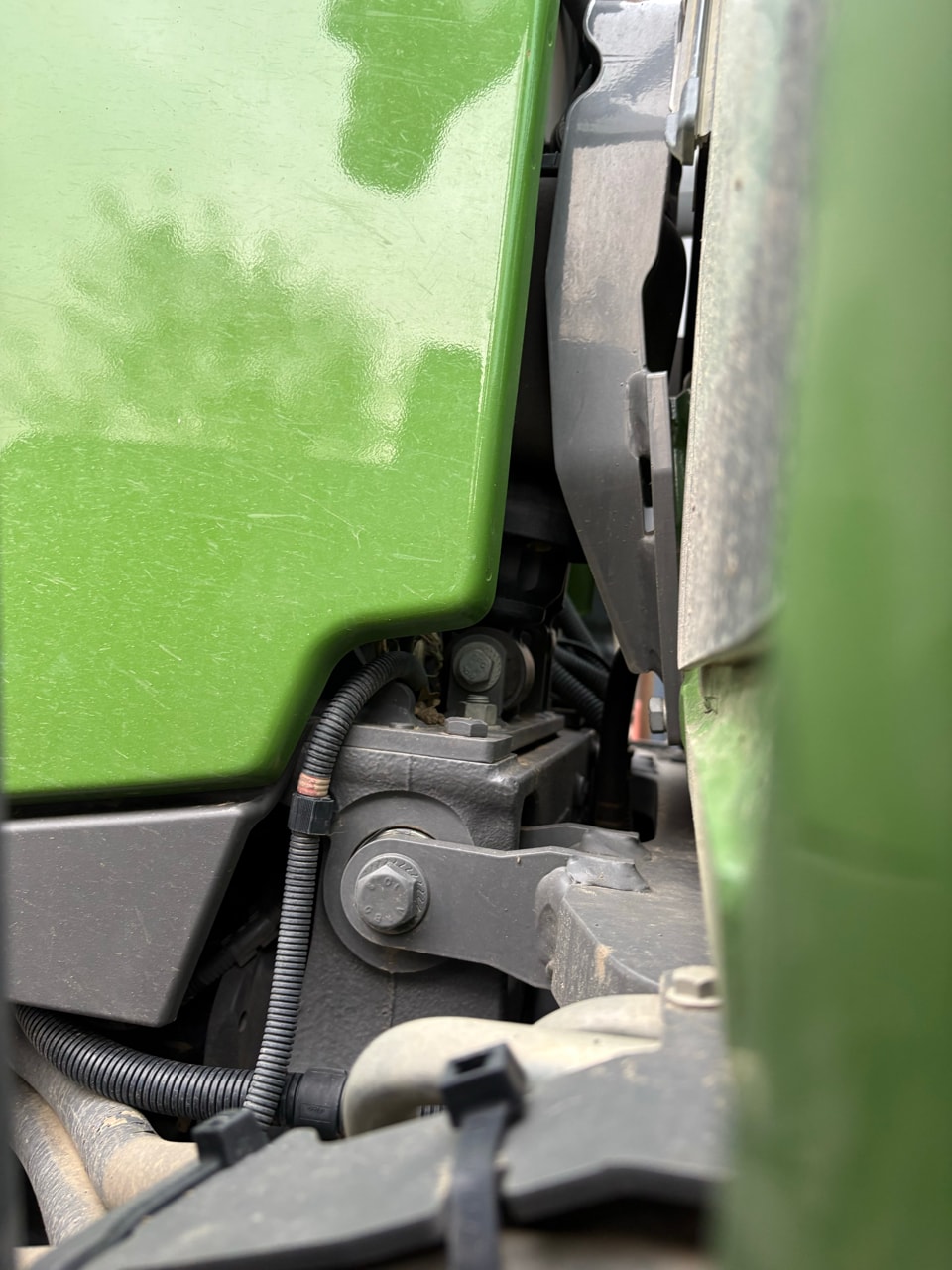 Tracteur FENDT 720 VARIO PROFI + - photo slide 8
