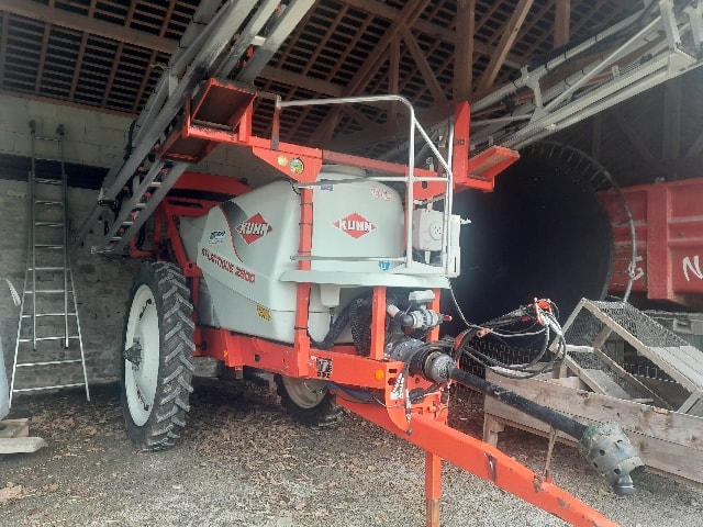 Pulverisateur KUHN Atlantique 2800 - photo slide 2