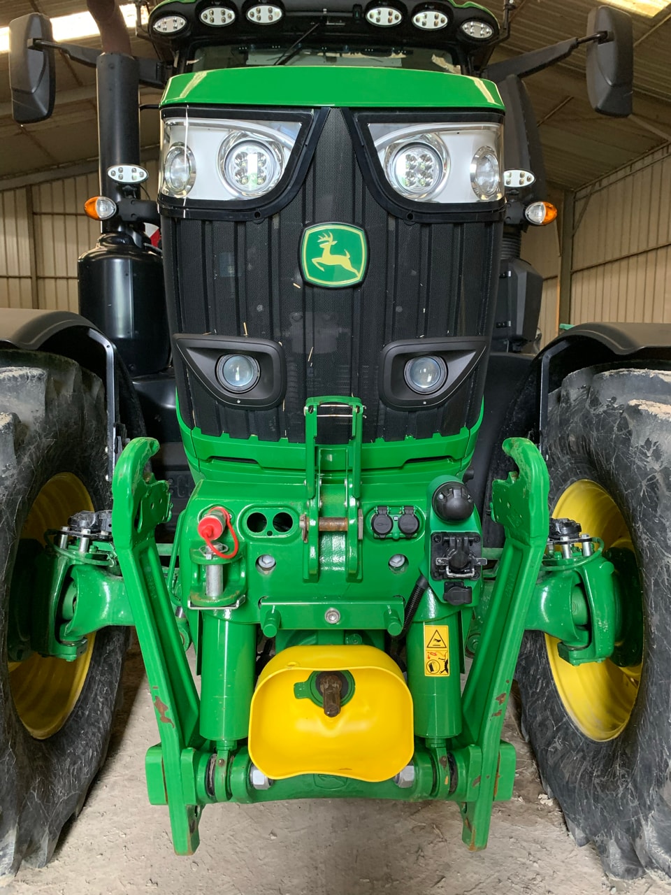 Tracteur JOHN DEERE 6250R - photo slide 10