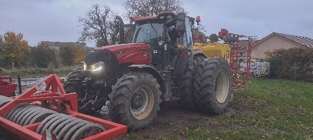 Tracteur CASE IH MAXXUM 150 CVX - photo slide 1