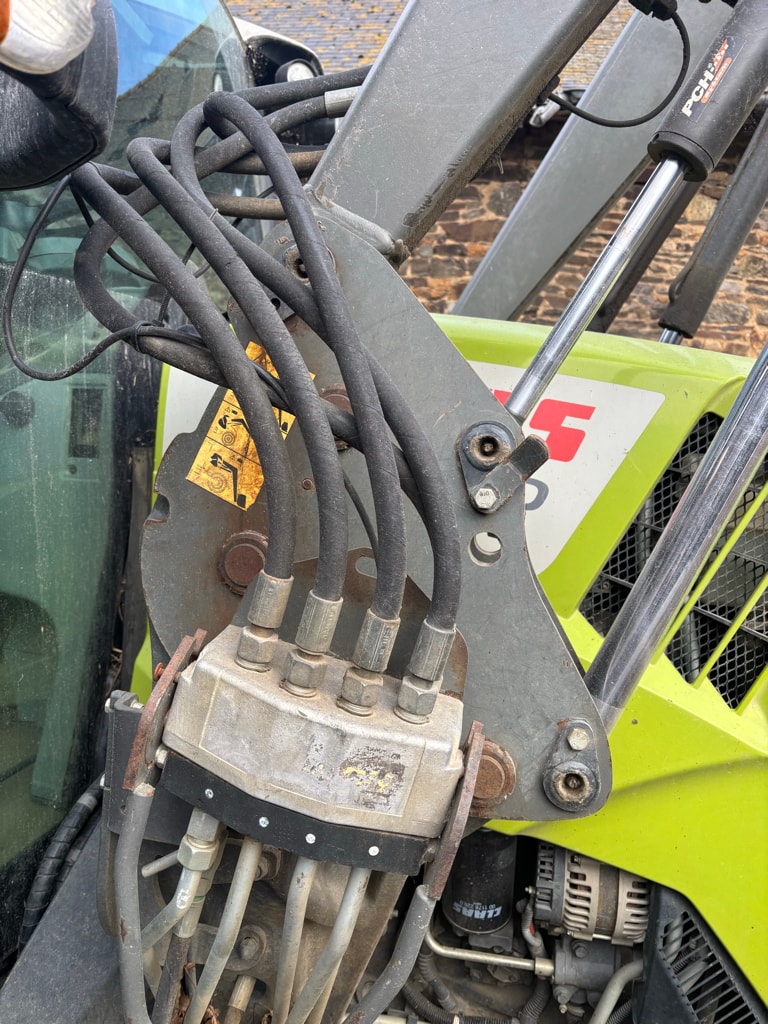 Tracteur chargeur CLAAS ARION 430 CIS - photo slide 12