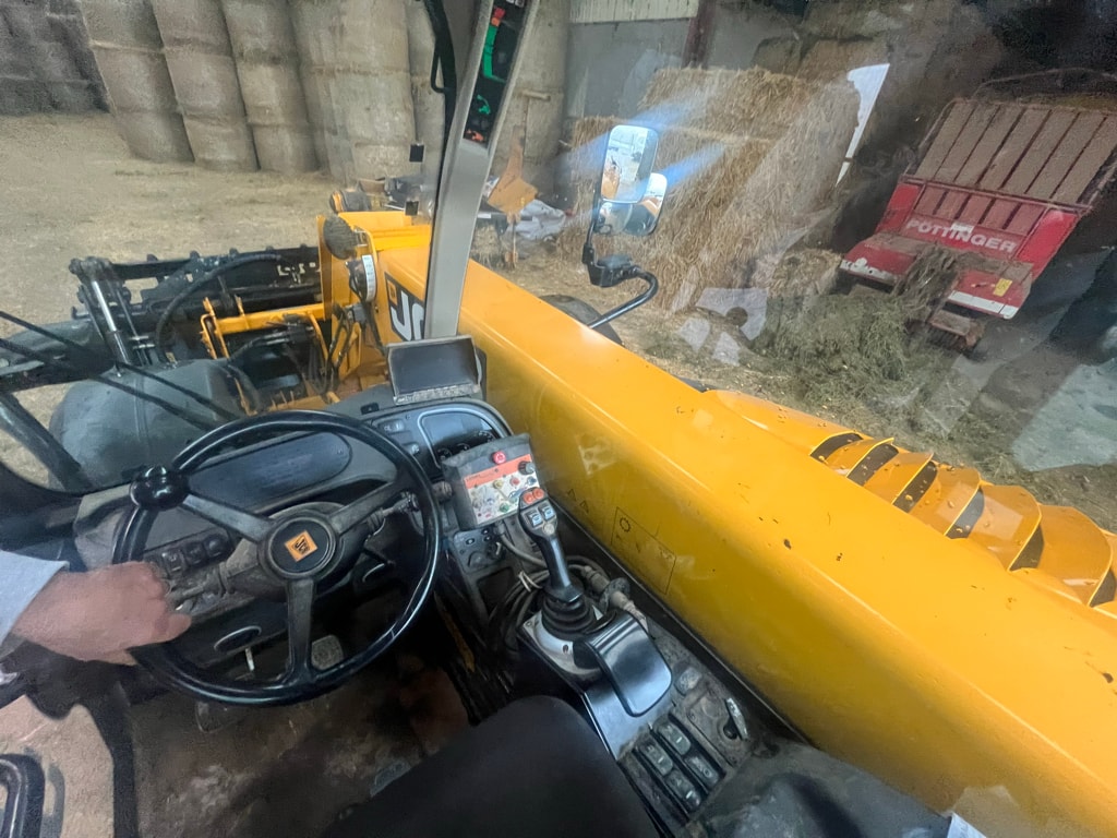Telescopique JCB TELESCOPIC 536-60 AGRI tl4 - photo slide 3