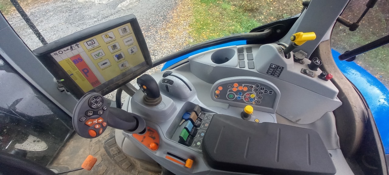 Tracteur NEW HOLLAND T6.160 DC - photo slide 10