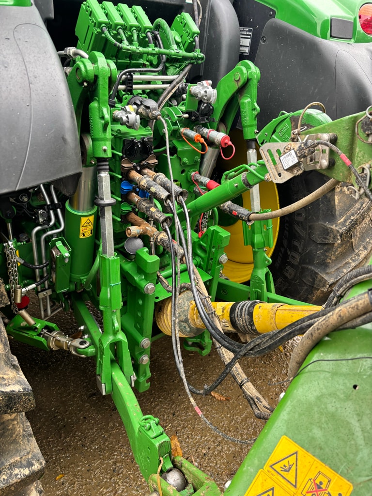 Tracteur JOHN DEERE 6R150 - photo slide 7