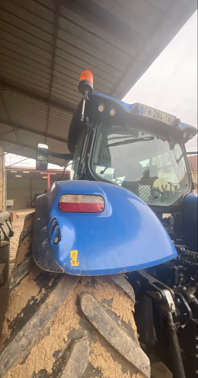 Tracteur NEW HOLLAND T7.245 - photo slide 15