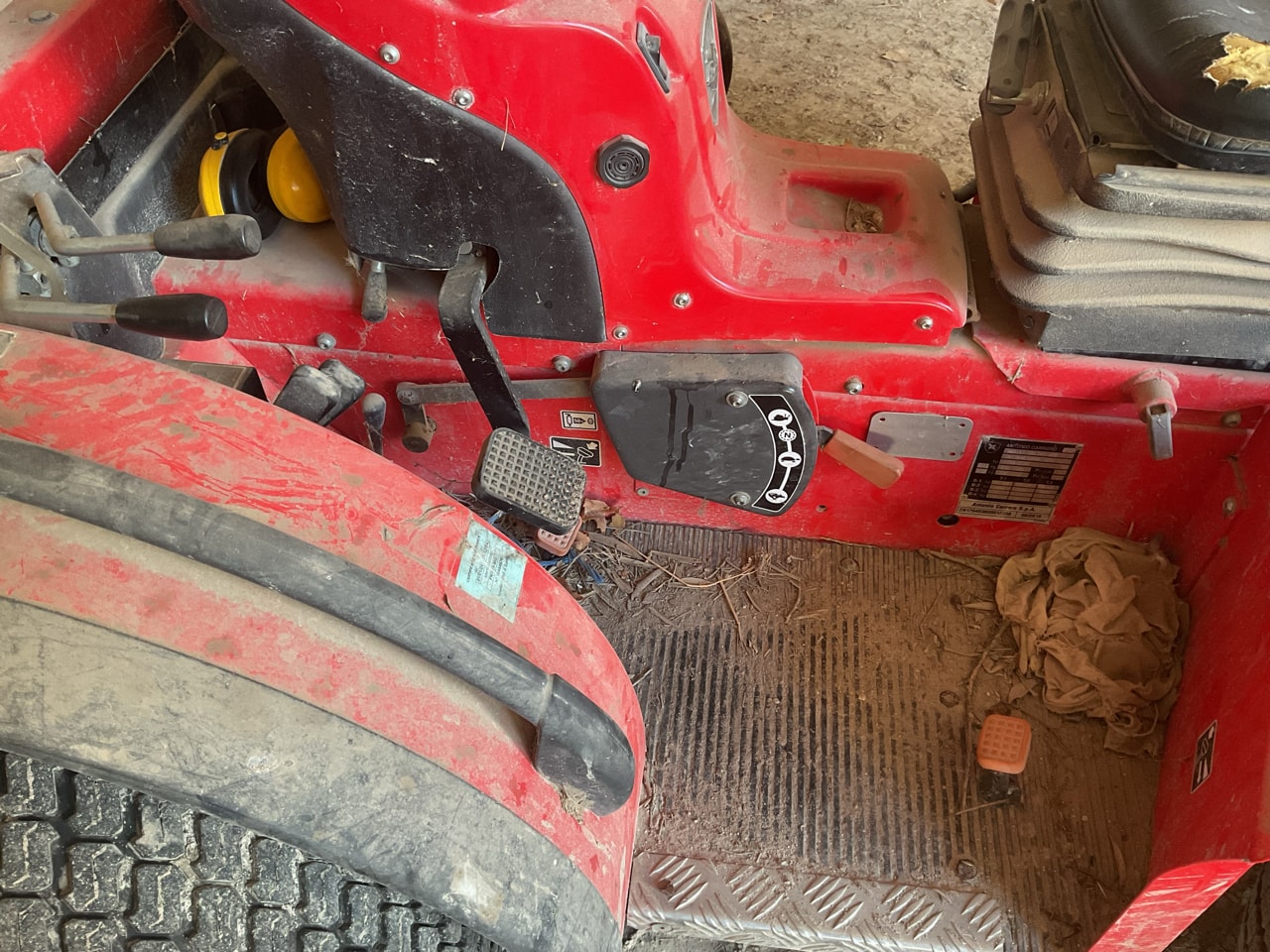 Tracteur etroit CARRARO TTR4400 - photo slide 12