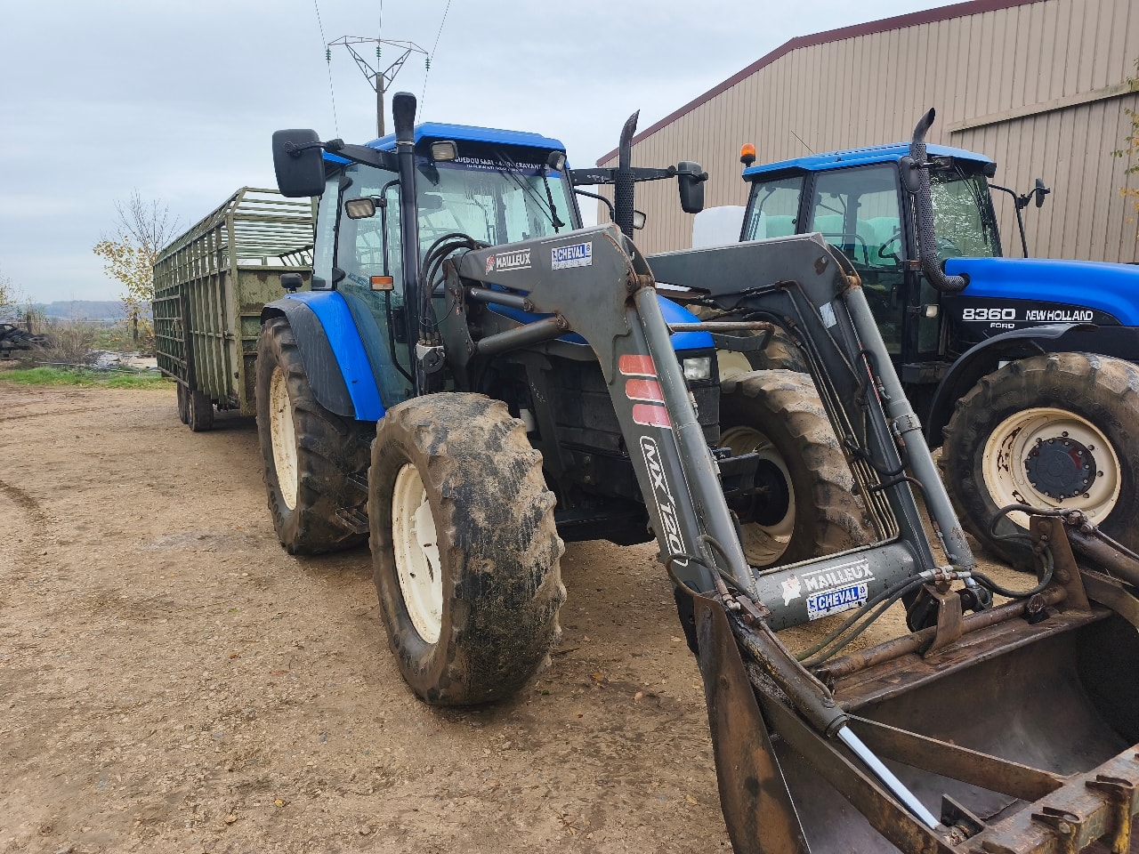 Tracteur chargeur NEW HOLLAND TS 115 - photo slide 4