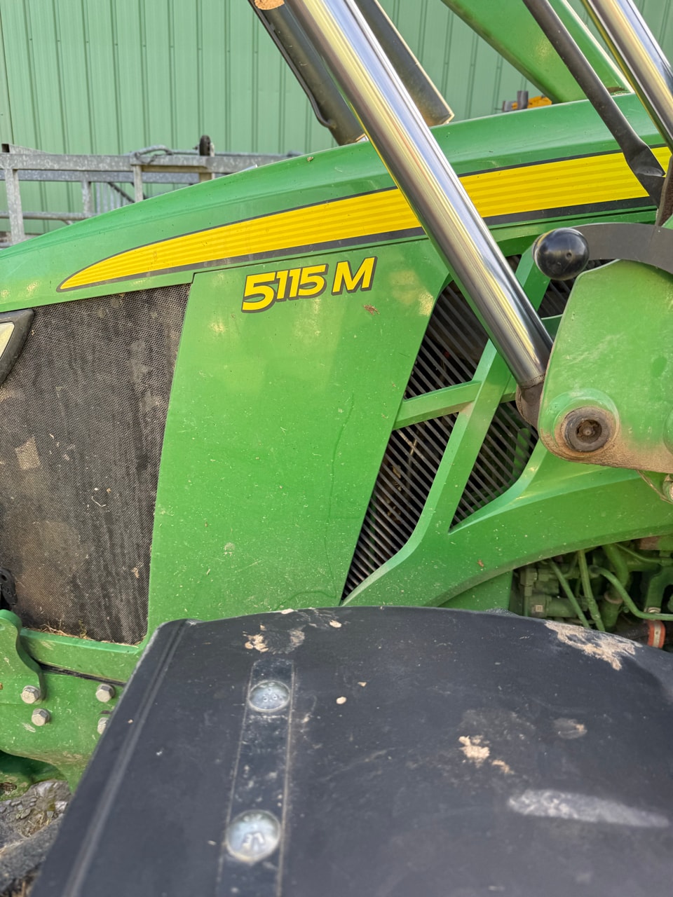 Tracteur JOHN DEERE 5115M  - photo slide 6