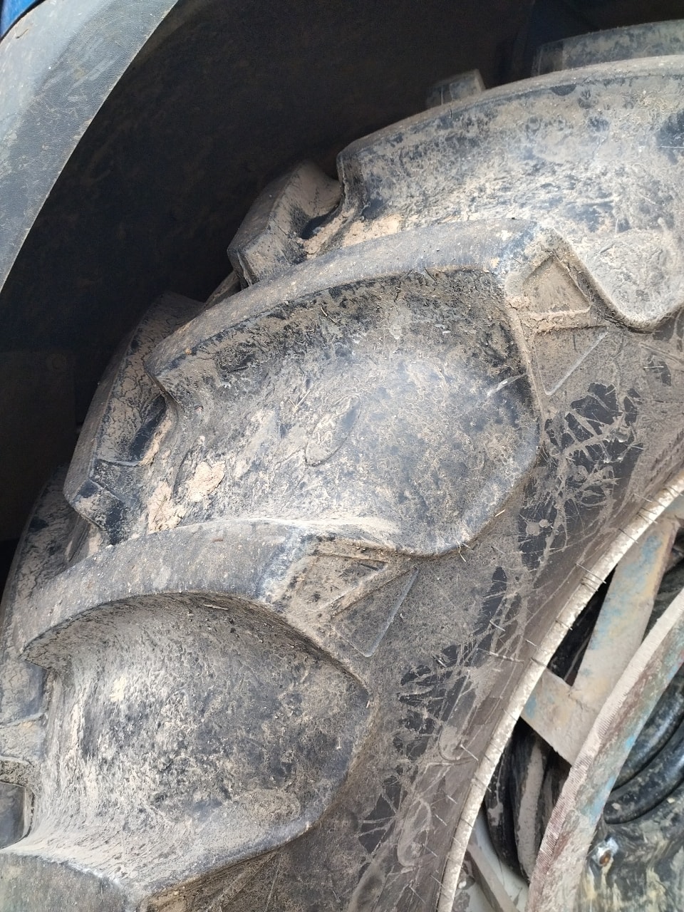 Tracteur NEW HOLLAND T6.145 DCT  - photo slide 12