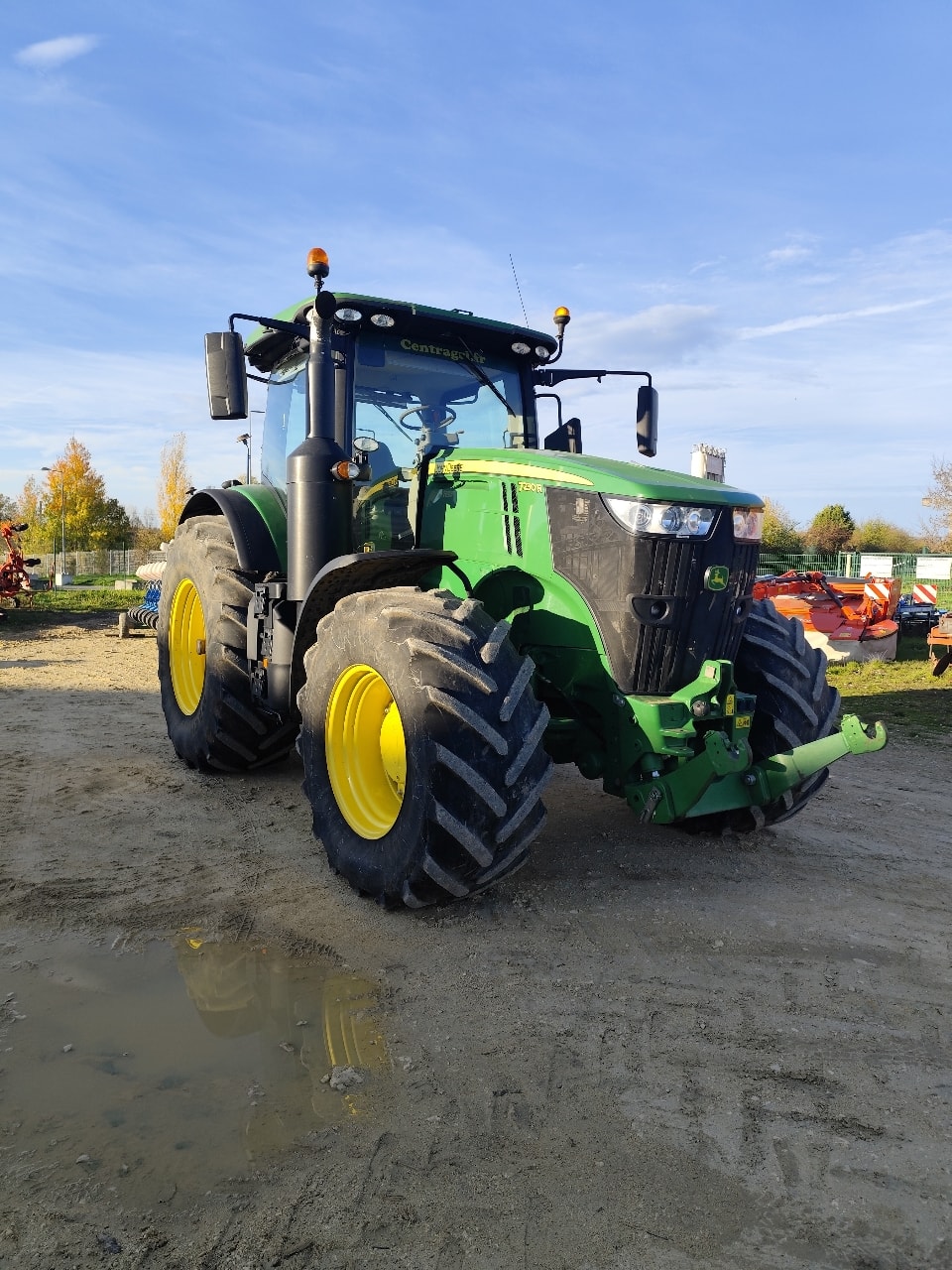 Tracteur JOHN DEERE 7230R - photo slide 2