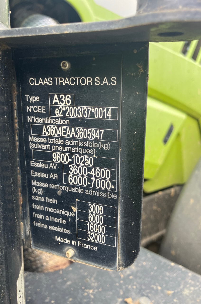 Tracteur CLAAS ARION 620 - photo slide 2