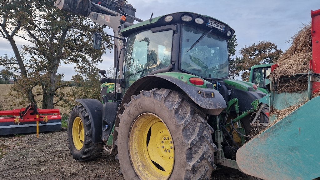 Tracteur JOHN DEERE 6110R - photo slide 6