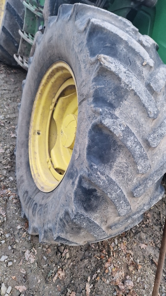 Tracteur JOHN DEERE 6110R - photo slide 8