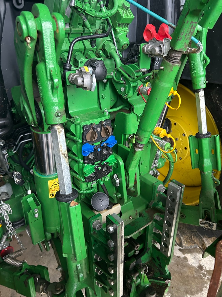Tracteur JOHN DEERE 6R150 - photo slide 17